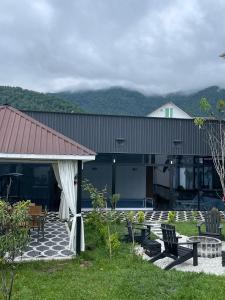 Milan Charming Villa with Indoor Heated Pool and Jacuzzi - 4hvězdičkové hotely ve městě Gabala