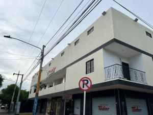 Aparta Hotel El Cacique Upar