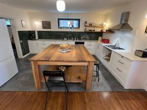 Mountain Guide House