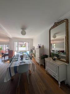 Villas Belle maison, beau quartier, piscine, proche centre, 5 chambres : photos des chambres