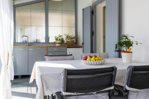 Villa LULU with heated pool, sauna & hot tub