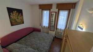 YNH Four-room apartment with parking space