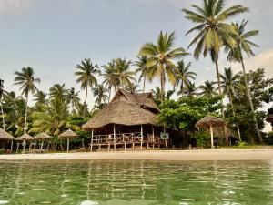 Whale Beach Bungalows and Tents