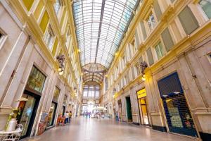 Central-Luxury Free Wi-Fi, AC