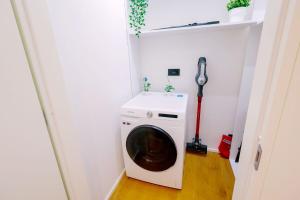 Central-Luxury Free Wi-Fi, AC