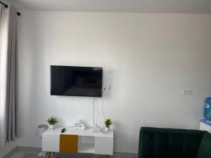 The Lemon Kamakis AirBn