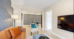 Casa Hotel Contemporary 2BR Suite w Patio & BBQ