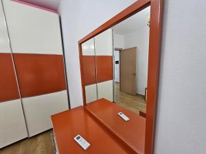 Bral Plepa - Two-Bedroom Apartment Beachfront