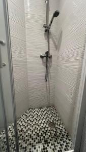 One bedroom near train station