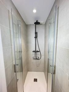 Old town-Exceptional Apartment-in absolute calm