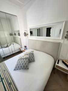 Appartements Old town-Exceptional Apartment-in absolute calm : photos des chambres