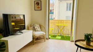 Arsenal, 4 chambres, Balcon, Parking