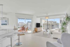 POLO Apartments, Jacaranda 8