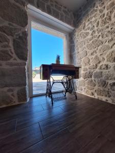 Vila Antisha - Kamena villa sa grijanim bazenom