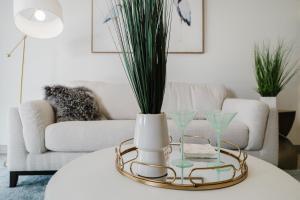 Modern 2BR Apt Near Hard Rock with Parking & Gym