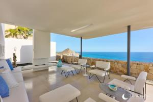 Stunning Villa Private Oasis with Panoramic Views