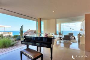 Stunning Villa Private Oasis with Panoramic Views