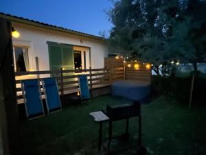 Maisons de vacances Appartement avec jardin et SPA proche centre-ville et plage : photos des chambres