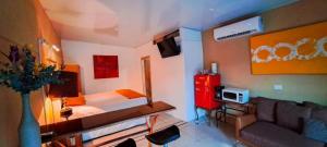 Suite 607 Ciudad jardín San Miguel A