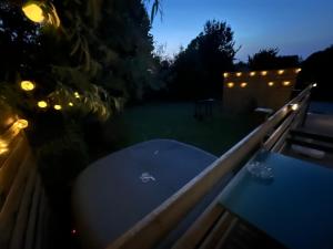 Maisons de vacances Appartement avec jardin et SPA proche centre-ville et plage : photos des chambres