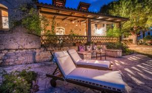 Villa Kirstin in Dikopoulos Bioland, by ZanteWize