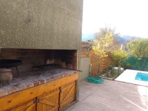 Casa con Jardín, Piscina y Vistas Increíbles en Potrero de los Funes