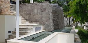 Steberg 6, Villa with sea view in Meanam