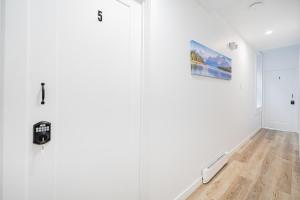 Room n5-Apartment 1 in a SHARED apartment in downtown Montreal