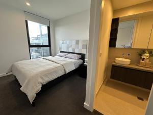 Magnificent Apartment with Views and Pool