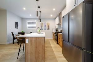 ~CozySpacious3bedroomRetreat~FREEparking•2.5bath