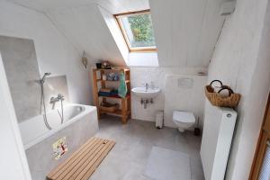 Unique Cottage House With Panoramic View On Ravnik