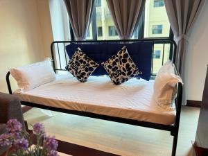 Ming Garden, LoveLace Suite
