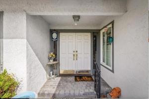 STR25-15 Master Bedroom Marina