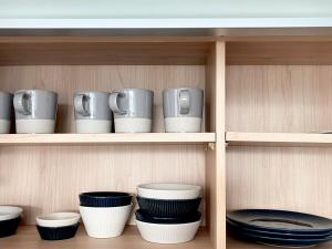 Modern and Spacious, Hongdae Stn 1mn