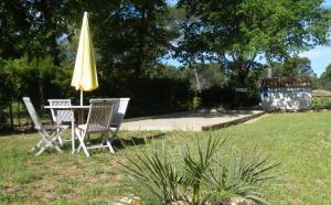 B&B / Chambres d'hotes Domaine Le Mas Sans Soucis : photos des chambres