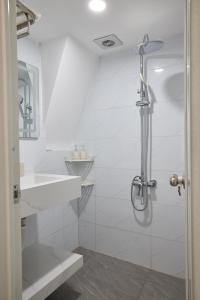 The Selenite Home Hanoi-3 Bedrooms-Street Food-Few minutes to Old Quarter