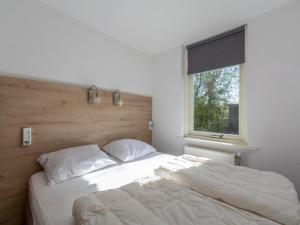 Bungalow with Sauna and Pool in Quiet Location