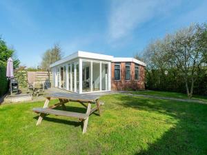 Bungalow with Sauna and Pool in Quiet Location