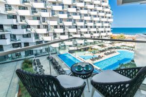 Scorpios - Infinity Pool & Spa Resort