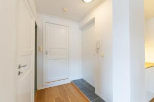 Unique relaxed corner flat in central Bergen