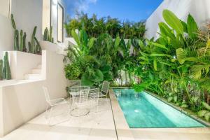 Stylish 3BR Modern Villa with Enclosed Lounge