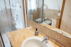 Deluxe Double Room with Extra Bed