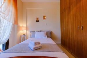 Heliophilia 3-bdrm Maisonette in Nea Fokea