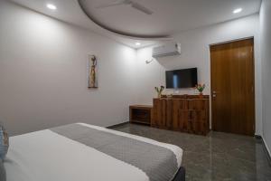 Alaya Stays Udgam Vilas Serene 5-BHK Apartment With Jacuzzi & Lift