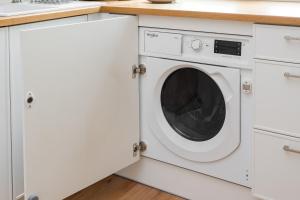 Dobra Powiśle Superior Apartment by BookingHost