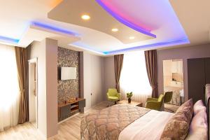 Green Hill Residence