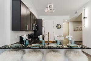 Modern 2BR, Family-Friendly in FLL, Near Beach!