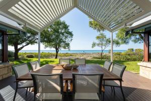 Shore House I Private Properties