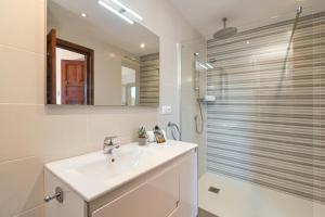 Ines Isabel by Aguilarent