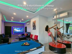 Phoenix Villa - Luxury Pool Villa with Entertainment Room - 15 minutes from Walking Street
